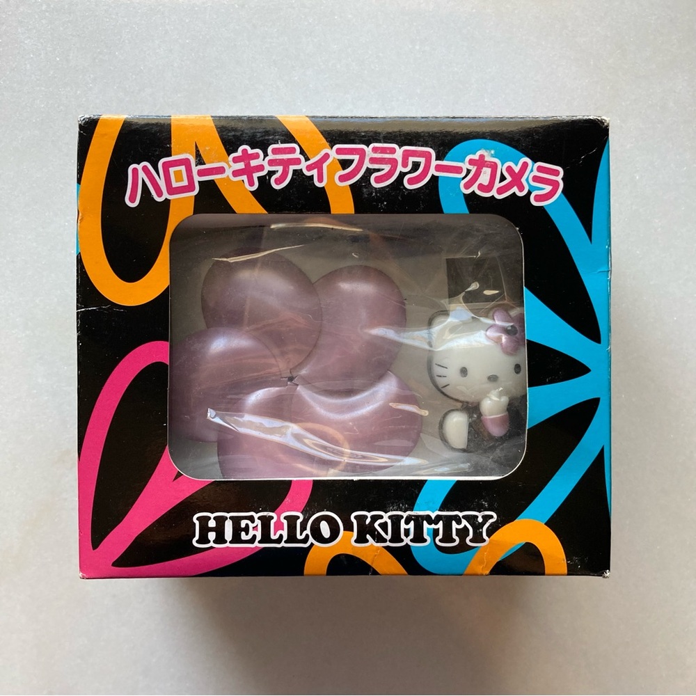 Japan Japanese Sanrio Hello Kitty Flower Petals 35mm Film Toy Camera